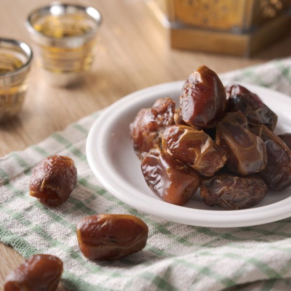 خواص سلامتی فراوان خرمای کلوته: آشنایی با منابع انرژی و ویتامین‌های غنی